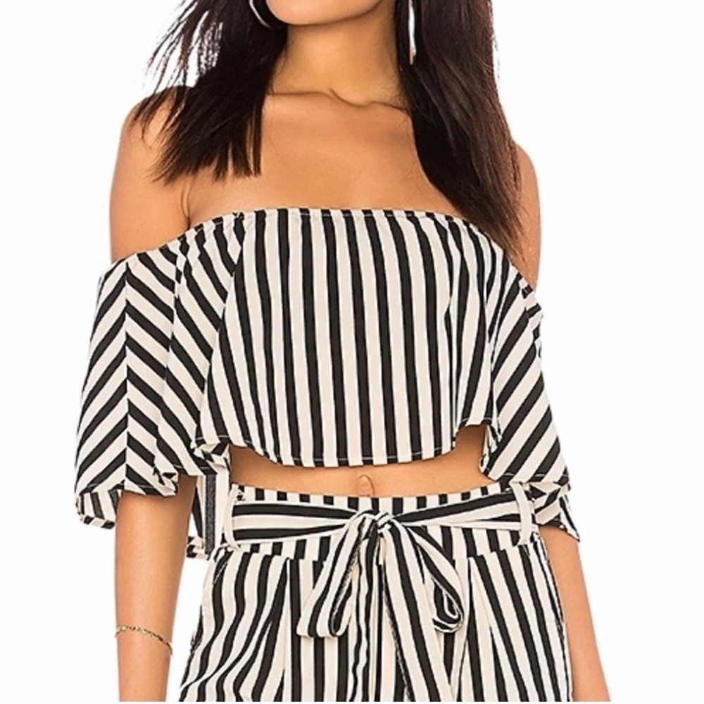 NWT Amuse Society Total Flirt Off The Shoulder Striped Top